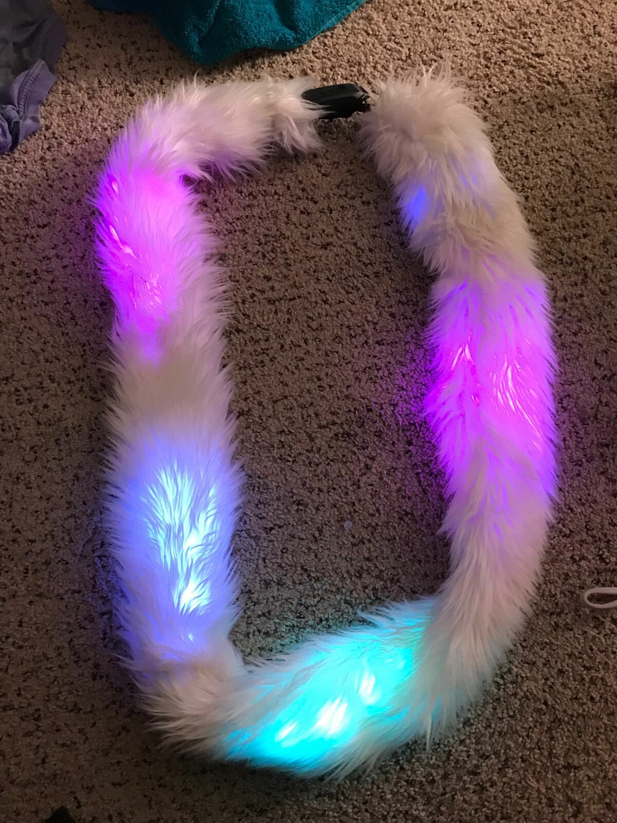 LED feather boa