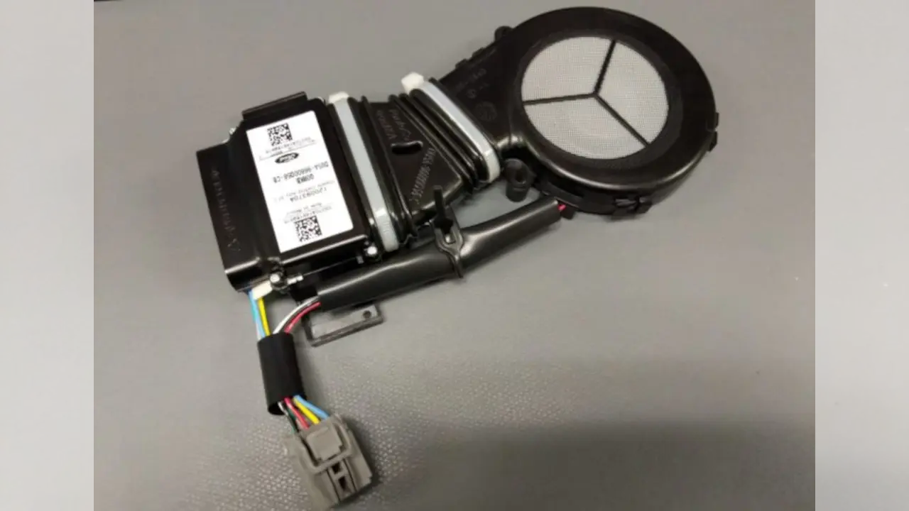 Fan module from a 2015 Ford F-150.