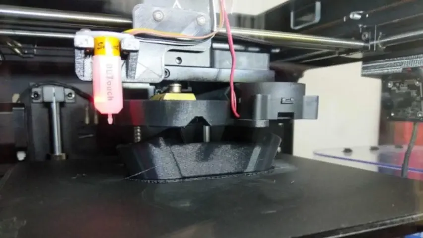 Printing the Fredman Clip with PolyMax PC filament. Should be very strong!