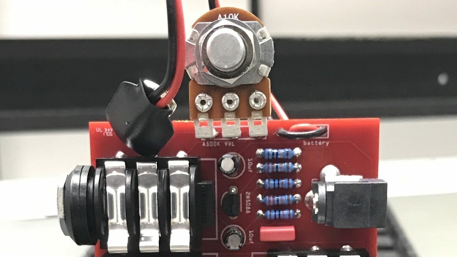 Red Hot PCB: Fuzz Effects Pedals from FranaFX